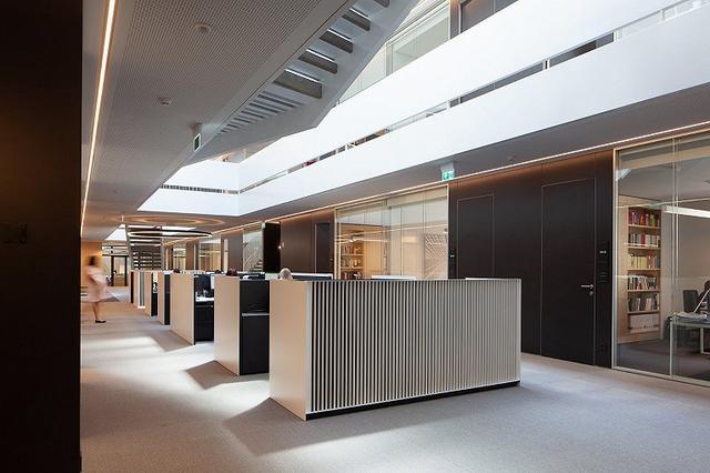 開放式布局的小型辦公室裝修 開放式布局的小型辦公室裝修